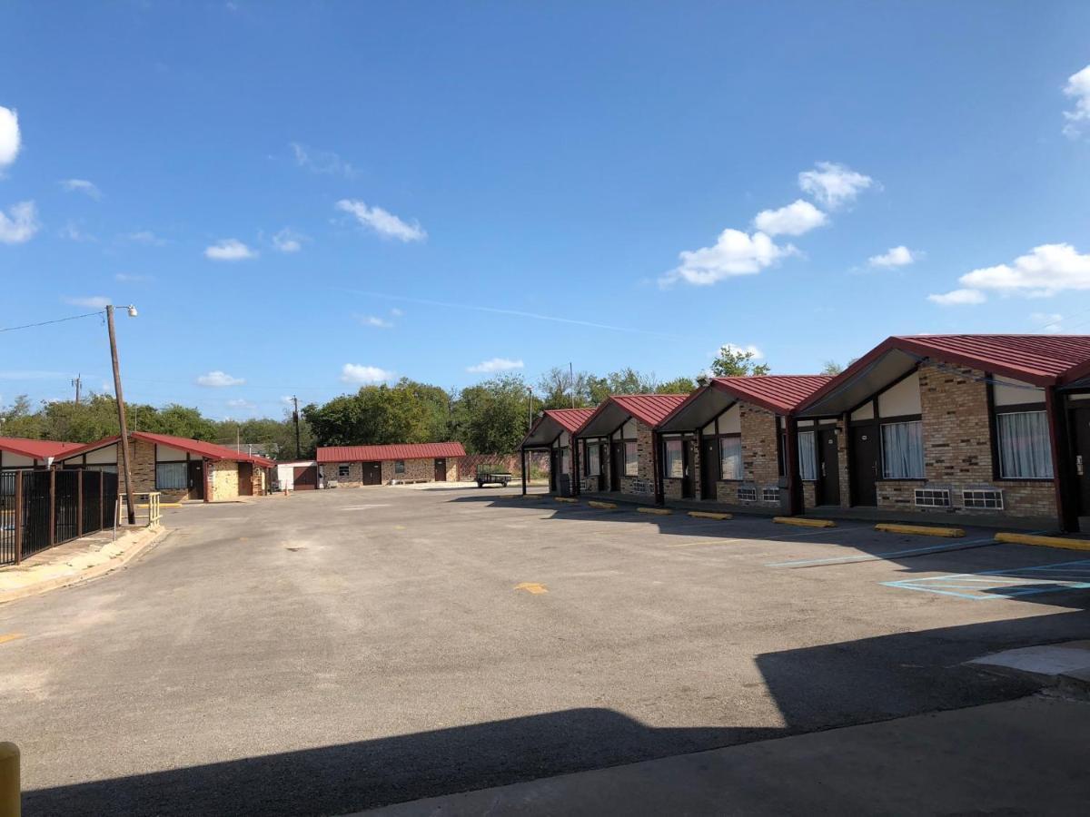 Kings Inn Mexia ภายนอก รูปภาพ